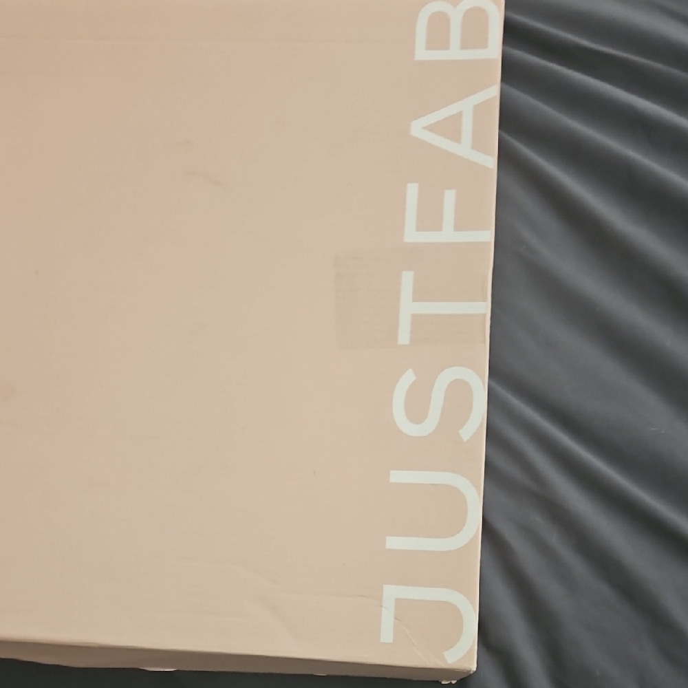 JustFab Tan Box